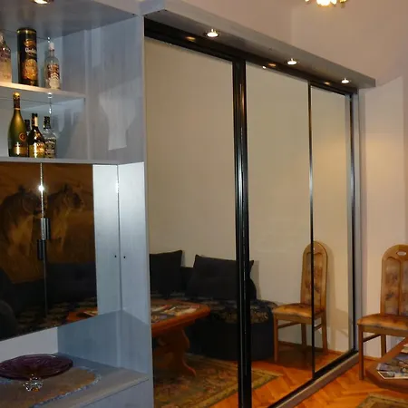 Joe Apartment
